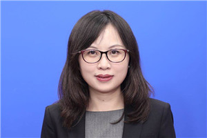 嘉實基金研究部健康行業(yè)研究組組長、嘉實醫(yī)藥健康、嘉實醫(yī)療保健基金經(jīng)理顏媛_副本.jpg